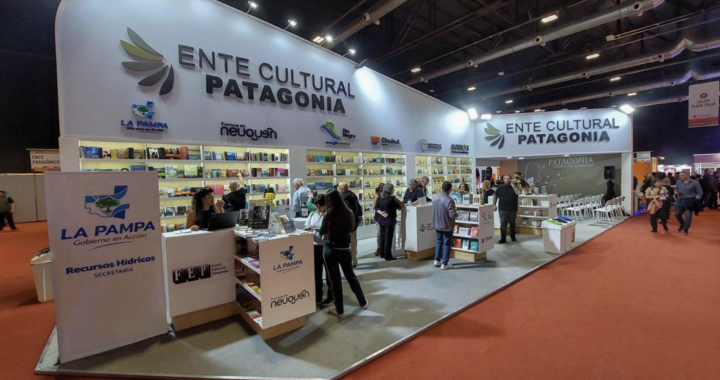 ESCRITORES PAMPEANOS LLEGAN A LA FERIA DEL LIBRO Y DESTACAN EL APOYO PROVINCIAL